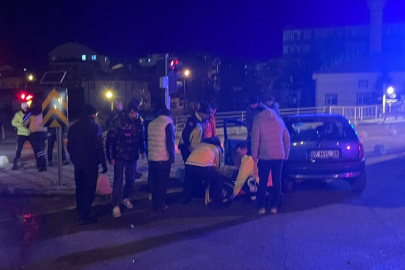 Karaman’da iki otomobil çarpıştı: 3 yaralı