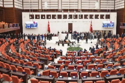Aralarında CHP'li vekillerin de olduğu 37 dokunulmazlık dosyası Meclis'e sevk edildi