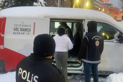Bolu’da yılbaşı gecesi öncesi sıkı denetim: Tek tek kimlik kontrolü yapıldı