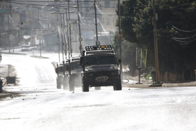 İşgalci İsrail ordusu, Batı Şeria'da 2 Filistinliyi yaraladı, 28 kişiyi gözaltına aldı