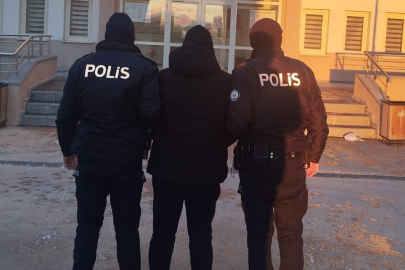 Kırşehir'de sahte altın satmaya çalıştı polise yakalandı