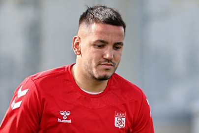 Golleriyle Süper Lig'i sallamıştı! Rey Manaj Türkiye'ye dönüyor