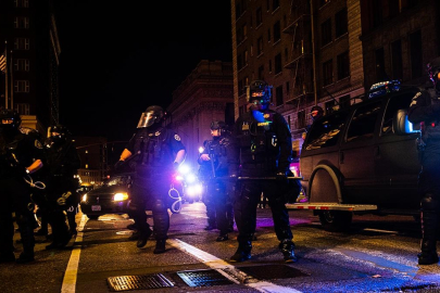 ABD genelinde halk sokağa çıkmaya başladı: Venezuela ile savaşa hayır