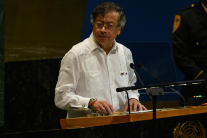 Kolombiya Devlet Başkanı Petro: Venezuela saldırı altında