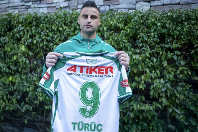 Konyaspor, Deniz Türüç'u renklerine bağladı