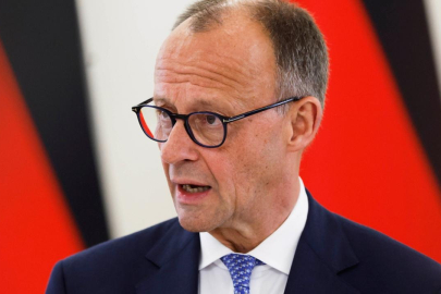 Merz: ABD'nin Venezuela'daki müdahalesinin hukuki değerlendirmesi karmaşık