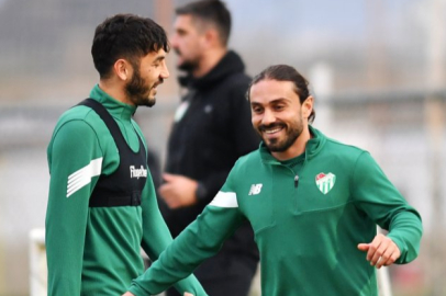 Bursaspor taktik ve pas çalıştı