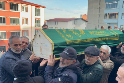 İstanbul’da metronun çarptığı üniversite öğrencisi Samsun’da toprağa verildi
