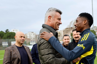 Musaba, Fenerbahçe'de ilk antrenmanına çıktı