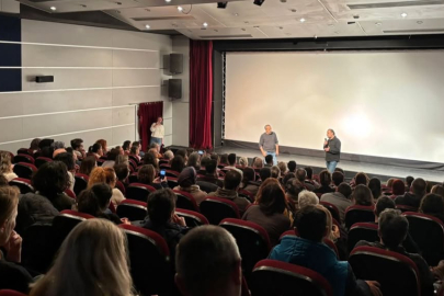 Ödüllü yönetmen Özcan Alper 'Erken Kış' filmiyle Bursa Nilüferlilerle buluştu
