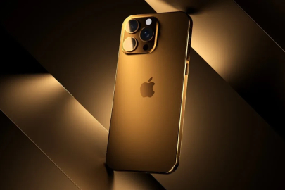 Uçakta iPhone kullananlar dikkat: Telefonunuz bir anda şekil değiştirebilir