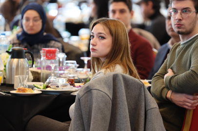 Başkan Bozbey, gençlerle geleceği konuştu