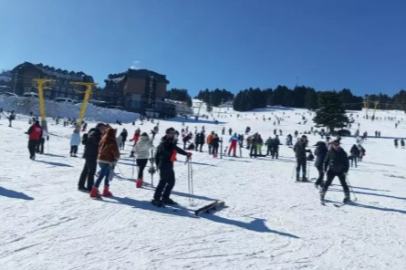 Bursa'nın zirvesi Uludağ'da kayak öğrenmenin saati 4 bin TL!