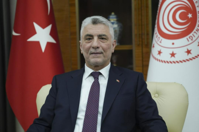 Bakan Bolat: Türkiye 400 milyar dolar ihracatı olan ülkeler liginde