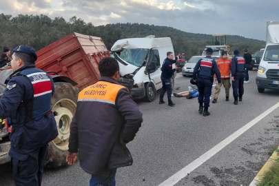 Balıkesir'de trafik kazası: 4 yaralı