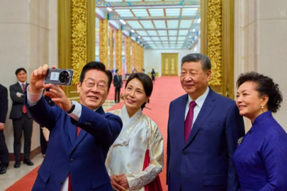 Güney Kore ile Çin arasında diplomatik selfie