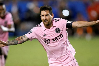 Messi için çılgın iddia!