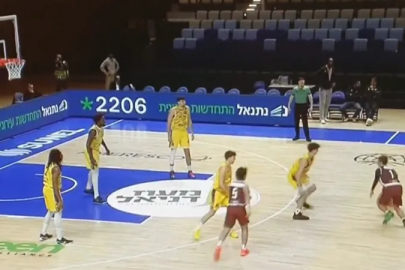 2 oyuncuyla parkeye çıktılar!