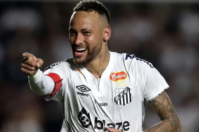 Neymar ve Santos nikâh tazeledi