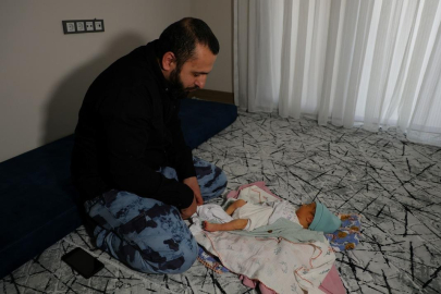 Bebeğini kucağına alan ailenin hastaneyle çıkmazı! Çocuğa kayyum atanabilir...