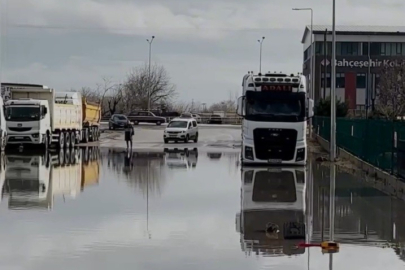 Kırklareli'nde şiddetli yağış hayatı felç etti
