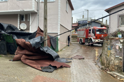 Kocaeli'de fırtına sonrası hasar büyük oldu