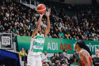 Bursaspor Basketbol, Karşıyaka'yı devirdi!