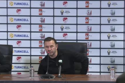 Okan Buruk: Taraftarımızdan özür diliyoruz