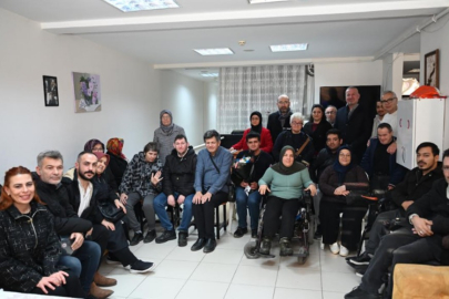 Bursa Karacabey Belediye Başkanı’ndan engelli bireylere ziyaret