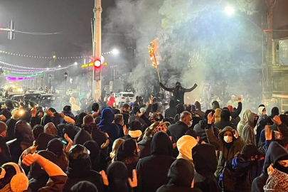 İran’da “ulusal direnişte hayatını kaybedenler” anısına üç günlük yas ilan edildi