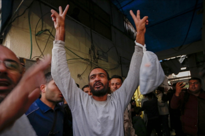 İsrail, Gazze'de 12 Filistinli esiri serbest bıraktı