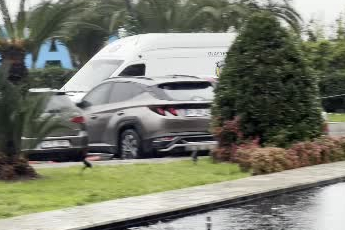 İstanbul Zeytinburnu’nda siteye bırakılan kargo paketi patladı: 2 yaralı