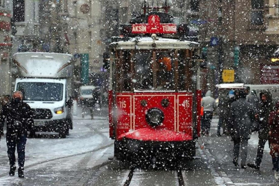 Meteoroloji'nin uyarı haritası sarıya döndü: Kar, sağanak, fırtına! İstanbul beyaza bürünecek