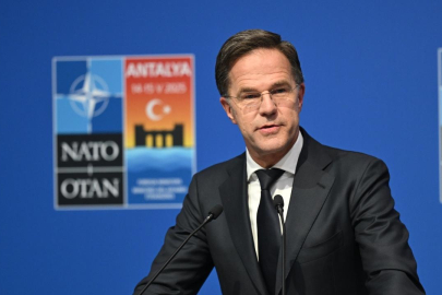 Rutte: Arktik bölgesinin güvenliğini sağlamak için atılacak adımları görüşüyoruz