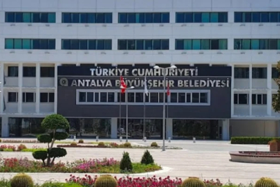 Antalya Büyükşehir Belediyesi'ne operasyon! Gözaltılar var
