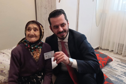 Bursalı 121 yaşındaki Saadet teyze ziyaretçilerinden bakın ne istedi