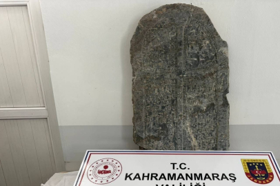 Kahramanmaraş'ta Bizans dönemine ait mezar taşı ele geçirildi
