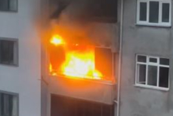 Artvin Arhavi'de apartman dairesinde yangın paniği