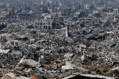 BM: Gazze'de 60 milyon tondan fazla moloz var ve bunları temizlemek 7 yıldan fazla sürer