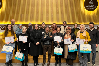 Yazı Atölyesi Bursa'da ilk mezunlarını verdi