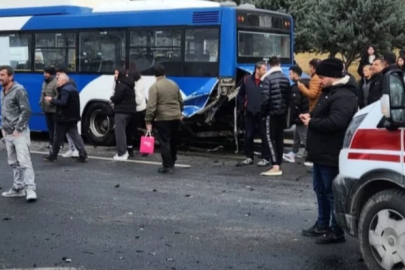 Ankara'da EGO otobüsüne otomobil çarptı! Çok sayıda yaralı var...