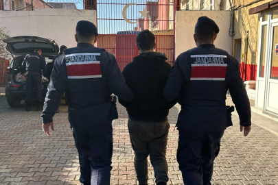 Aydın'da aranan şahıslar jandarmadan kaçamadı