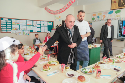 Bursa'da 'Minik Şeflerle Zeytinli Tarifler’in ilk durağı Dereköy İlköğretim Okulu