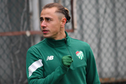 Bursaspor’da Eyüp Akcan’ın da lisansı çıktı! Kaç yıllık anlaşıldı?