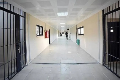 İzmir’de cezaevinde saldırı: 2 infaz koruma memuru yaralandı