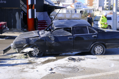 Karaman'da telefonla uğraşırken takla atan otomobilden yara almadan kurtuldu