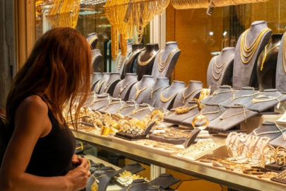 Altın, yatırımcısını şok edecek! 'Bu yıl beklemeyin' Dev bankadan kritik uyarı...