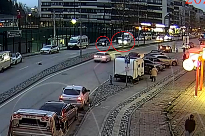 Bursa'da trafikte dehşet anları! Tartıştığı sürücüyü önce bıçaklayıp...