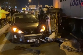 Bursa'da zincirleme kaza! Ölü ve yaralı var
