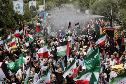 İran'daki gösterilerde 3 bin 90 kişi hayatını kaybetti